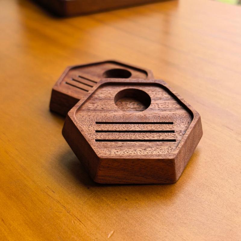 Coffee Equipment Rack - 51/53/58MMユニバーサルエスプレッソコーヒーパックスクリーン収納ラック多機能木製六角形コーヒーメッシュフィルタースタンド